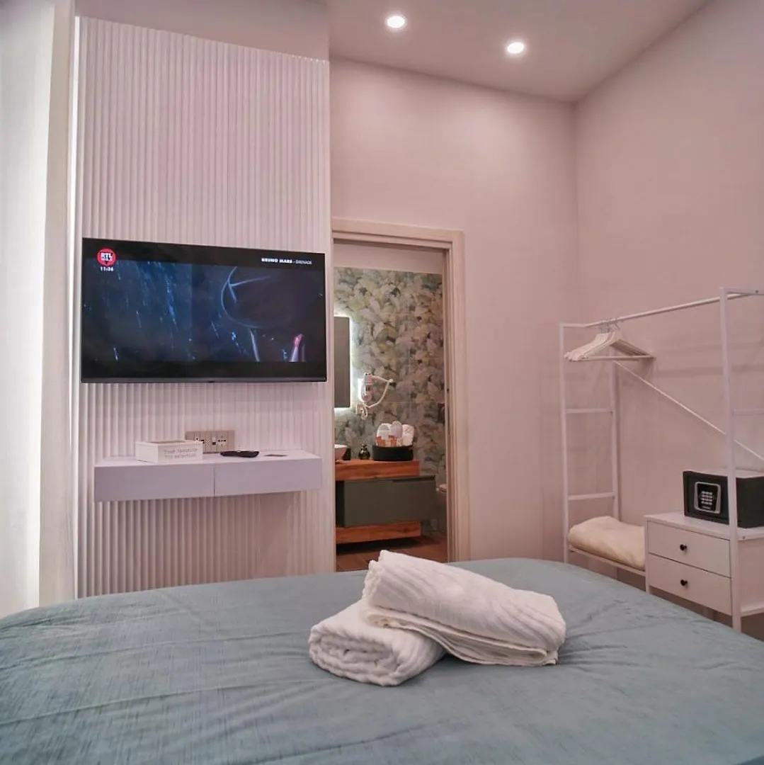 Peonia Rooms Naples Guest house