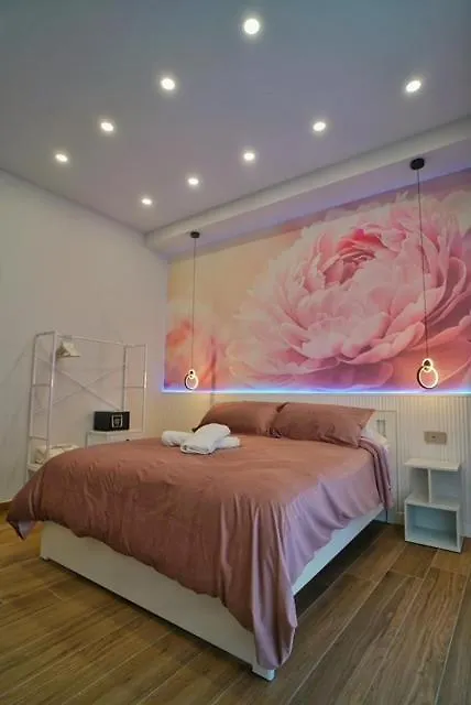 Peonia Rooms Naples Italy