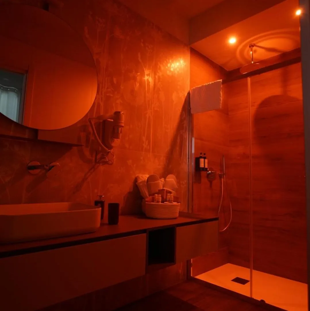 Peonia Rooms Naples 0*,  Italy